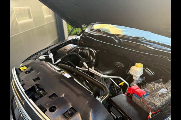 Dodge Ram 1500 5.7 V8 4x4 Crew Cab Longhorn - Luchtvering - Bomvol