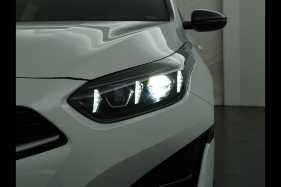 Kia Ceed Sportswagon 1.5 T-GDi GT-Line Automaat - Stoel-/Stuurverwarming - Apple Carplay/Android Auto - Elektrisch bedienbare Achterklep - Schuif-/Kanteldak - - Fabrieksgarantie tot 2030