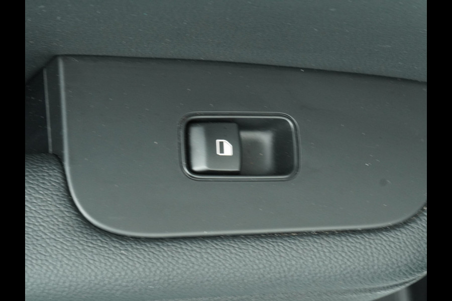 Kia Ceed Sportswagon 1.5 T-GDi GT-Line Automaat - Stoel-/Stuurverwarming - Apple Carplay/Android Auto - Elektrisch bedienbare Achterklep - Schuif-/Kanteldak - - Fabrieksgarantie tot 2030