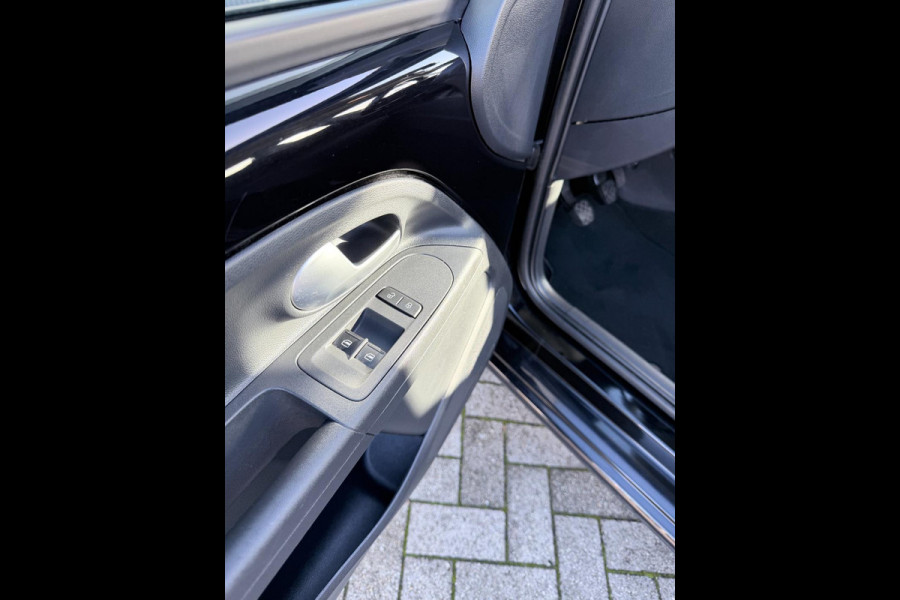 Volkswagen up! Volkswagen UP! 1.0 | AIRCO | Bluetooth | EL. Ramen