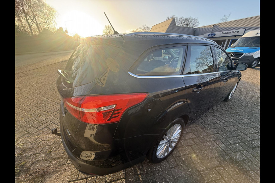 Ford FOCUS Wagon 1.0 Ecoboost Titanium 125pk Trekhaak | Navigatie | Apple Carplay, Android Auto | Voorruit verwarming | Dealer onderhouden
