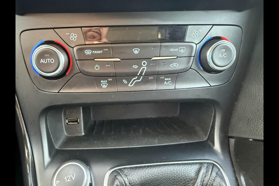 Ford FOCUS Wagon 1.0 Ecoboost Titanium 125pk Trekhaak | Navigatie | Apple Carplay, Android Auto | Voorruit verwarming | Dealer onderhouden