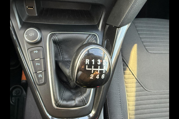 Ford FOCUS Wagon 1.0 Ecoboost Titanium 125pk Trekhaak | Navigatie | Apple Carplay, Android Auto | Voorruit verwarming | Dealer onderhouden