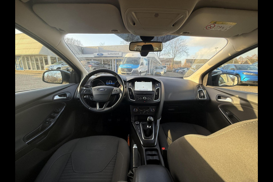 Ford FOCUS Wagon 1.0 Ecoboost Titanium 125pk Trekhaak | Navigatie | Apple Carplay, Android Auto | Voorruit verwarming | Dealer onderhouden