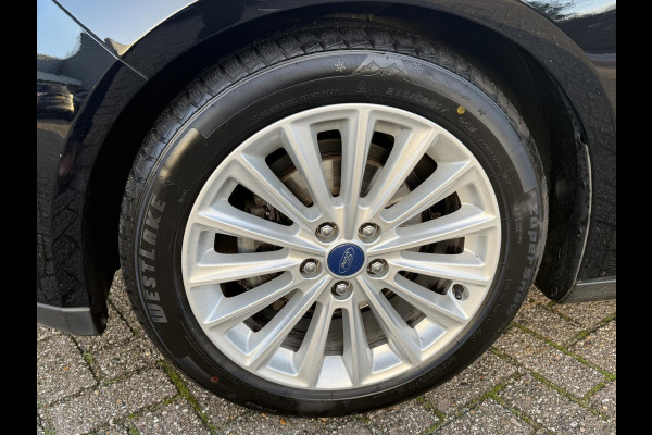 Ford FOCUS Wagon 1.0 Ecoboost Titanium 125pk Trekhaak | Navigatie | Apple Carplay, Android Auto | Voorruit verwarming | Dealer onderhouden