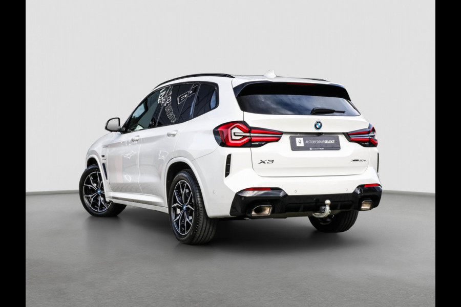 BMW X3 XDrive30e M-Sport | Pano| Trekhaak | Laser | Dealer onderhouden | Head Up | Camera |1e eig. | 30e | Plug-in | Facelift