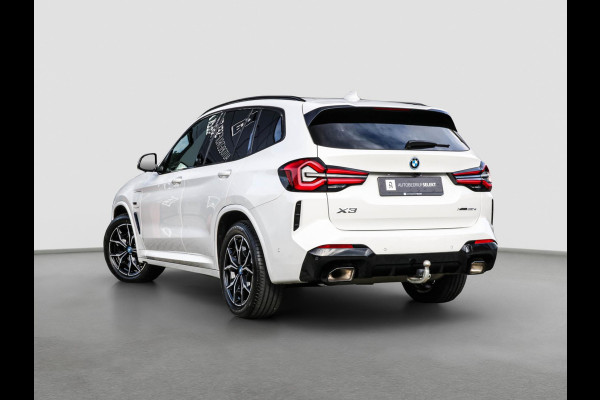 BMW X3 XDrive30e M-Sport | Pano| Trekhaak | Laser | Dealer onderhouden | Head Up | Camera |1e eig. | 30e | Plug-in | Facelift