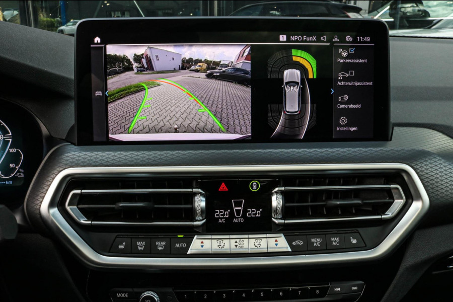 BMW X3 XDrive30e M-Sport | Pano| Trekhaak | Laser | Dealer onderhouden | Head Up | Camera |1e eig. | 30e | Plug-in | Facelift