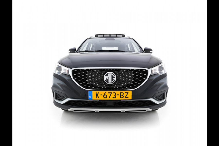 MG ZS EV Luxury 45 kWh (INCL-BTW) Aut. *PANO | LEATHER | CCS-FASTLOADER | KEYLESS | NAVI-FULLMAP | ADAPTIVE-CRUISE | CAMERA | HEATED-SPORTSEATS | CARPLAY | BLINDSPOT | DAB | LANE-ASSIST | 17''ALU*