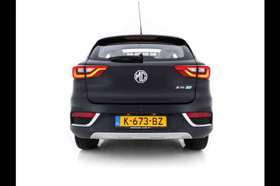 MG ZS EV Luxury 45 kWh (INCL-BTW) Aut. *PANO | LEATHER | CCS-FASTLOADER | KEYLESS | NAVI-FULLMAP | ADAPTIVE-CRUISE | CAMERA | HEATED-SPORTSEATS | CARPLAY | BLINDSPOT | DAB | LANE-ASSIST | 17''ALU*