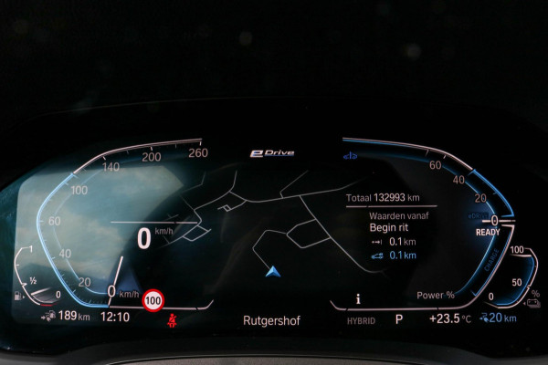 BMW 3 Serie Touring 330e xDrive - TREKHAAK - 360 CAMERA - DEALER ONDERHOUDEN - LED - HOUTINLEG - SFEERVERLICHTING