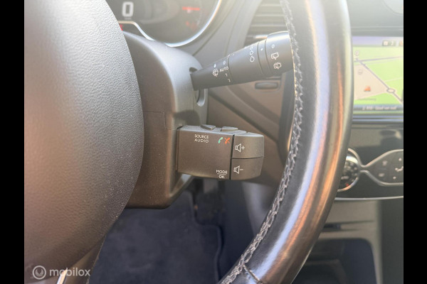 Renault Captur 0.9 TCe Intens TREKHAAK ACHTERUITRIJCAMERA