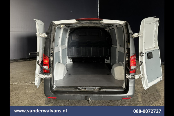 Mercedes-Benz Vito 114 CDI 136pk L2H1 Euro6 Airco | Camera | Bijrijdersbank | Cruisecontrol | Trekhaak Parkeersensoren, stoelverwarming