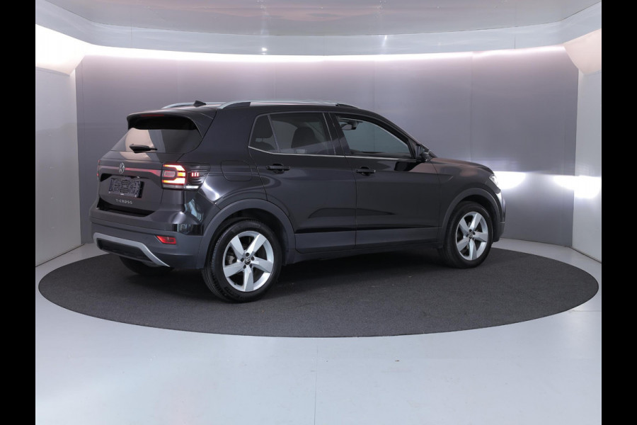Volkswagen T-Cross 1.0 TSI Style 110 pk Automaat (DSG) | Navigatie via App | Parkeersensoren | Achteruitrijcamera | Stoelverwarming | Adaptieve cruise control |