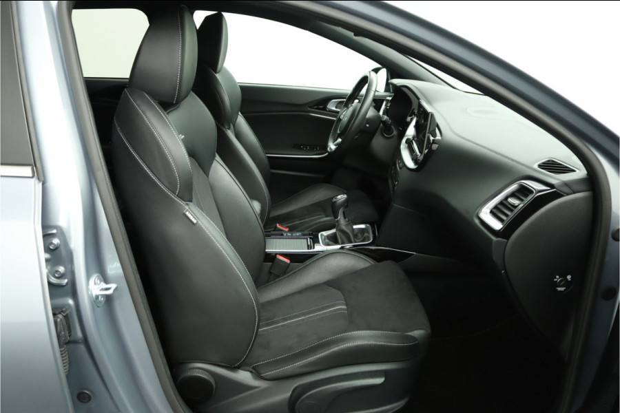 Kia Ceed Sportswagon 1.5 T-GDi GT-Line Apple Carplay/Android Auto - Cruise Control - Dodehoekdetectie - Panoramadak - Navigatie - Stuur/Stoelverwarming Fabrieksgarantie tot 07-2031
