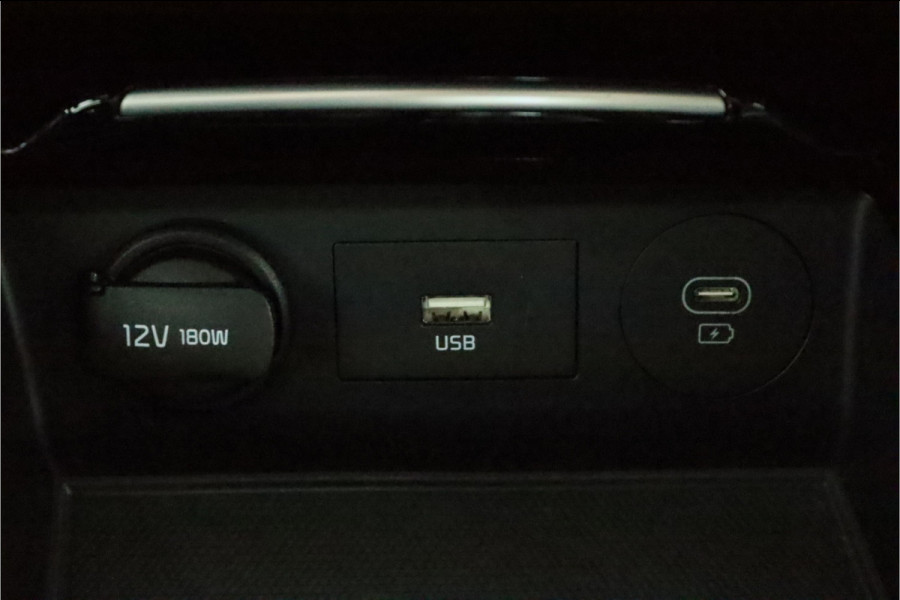 Kia Ceed Sportswagon 1.5 T-GDi GT-Line Apple Carplay/Android Auto - Cruise Control - Dodehoekdetectie - Panoramadak - Navigatie - Stuur/Stoelverwarming Fabrieksgarantie tot 07-2031