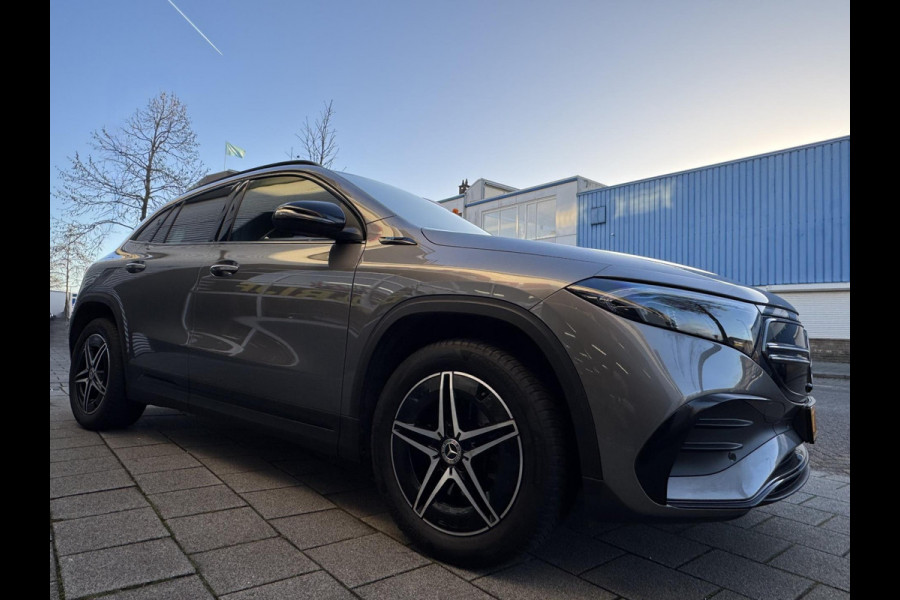 Mercedes-Benz EQA 250 AMG Edition 1 67 kWh - AUTOMAAT I Navigatie I Leer I Sport pakket I PDC I LED I Achteruitrij Camera
