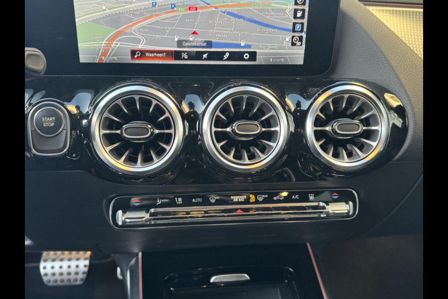 Mercedes-Benz EQA 250 AMG Edition 1 67 kWh - AUTOMAAT I Navigatie I Leer I Sport pakket I PDC I LED I Achteruitrij Camera