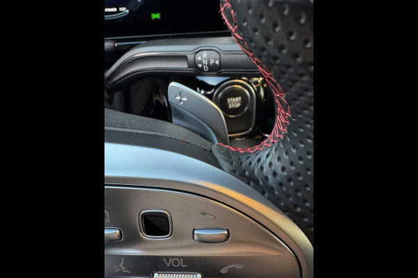 Mercedes-Benz EQA 250 AMG Edition 1 67 kWh - AUTOMAAT I Navigatie I Leer I Sport pakket I PDC I LED I Achteruitrij Camera