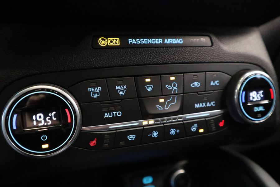 Ford Kuga 2.5 PHEV Vignale B&O Soundsystem Winterpakket Handsfree 24 maanden garantie mogelijk (*vraag naar de voorwaarden)