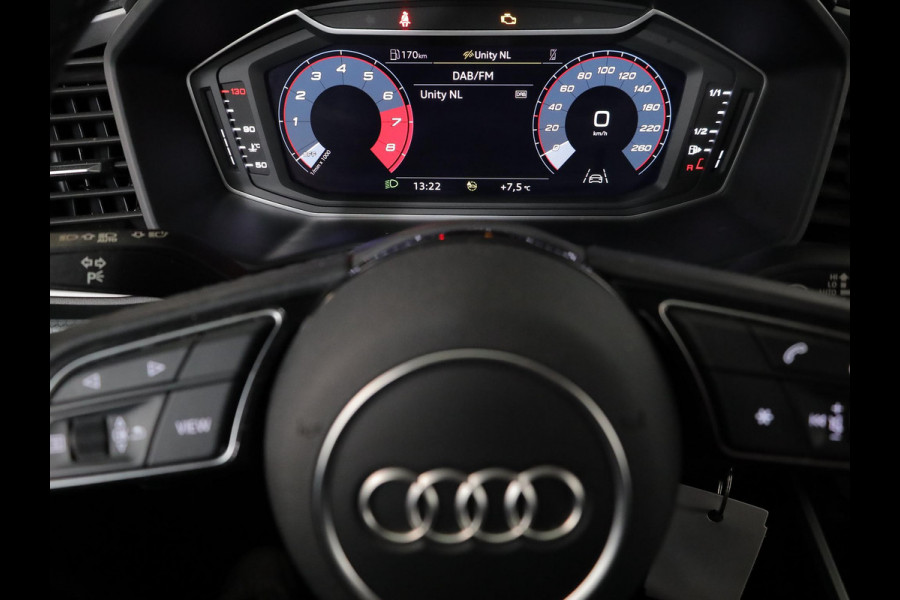 Audi A1 Sportback 25 TFSI Pro Line 95 pk | Navigatie via App | Parkeersensoren achter | Apple Carplay/Android Auto | Cruise control |