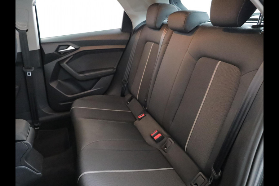 Audi A1 Sportback 25 TFSI Pro Line 95 pk | Navigatie via App | Parkeersensoren achter | Apple Carplay/Android Auto | Cruise control |