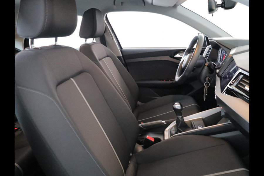 Audi A1 Sportback 25 TFSI Pro Line 95 pk | Navigatie via App | Parkeersensoren achter | Apple Carplay/Android Auto | Cruise control |