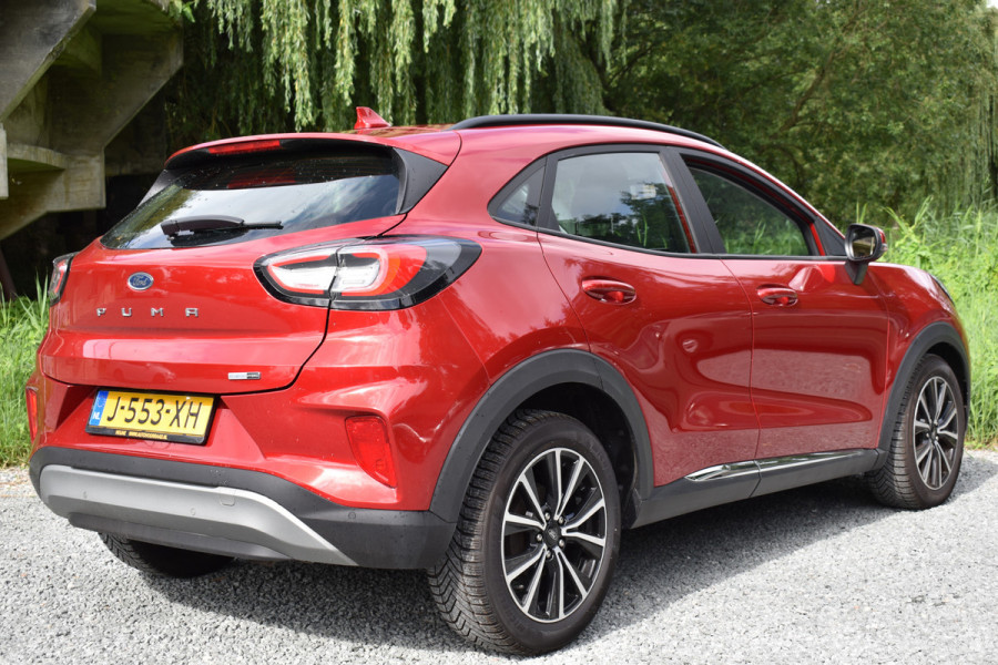 Ford Puma 125PK ECOBOOST HYBRID TITANIUM CARPLAY/LMV/MASSAGE