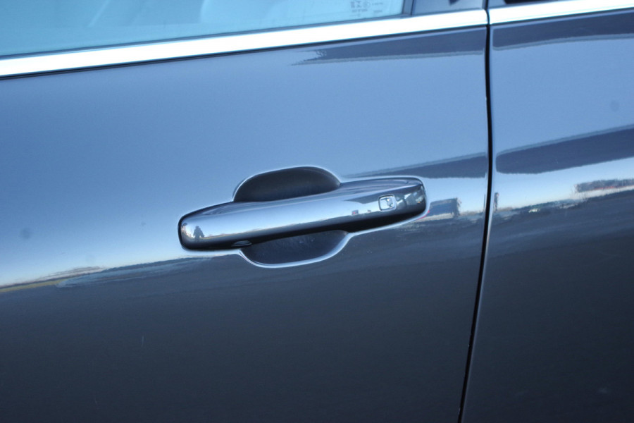 Volvo XC60 2.0 T6 LongRange Plug-in Hybrid AWD 350 PK Inscription Expression, Leder, Panoramadak, Camera,