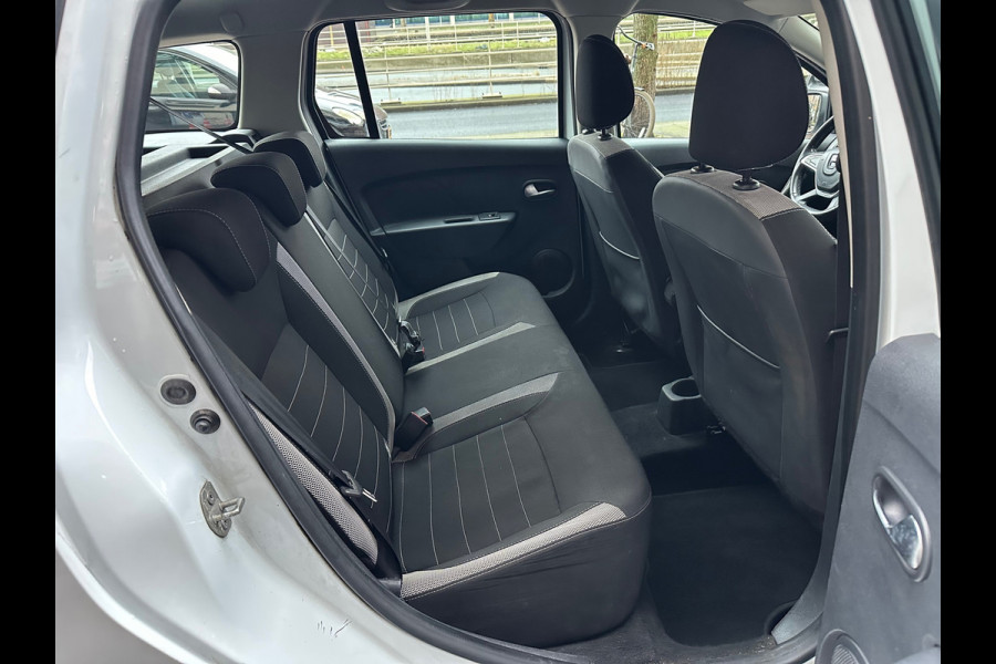 Dacia Logan MCV 0.9 TCe Stepway Navi Airco Camera PDC