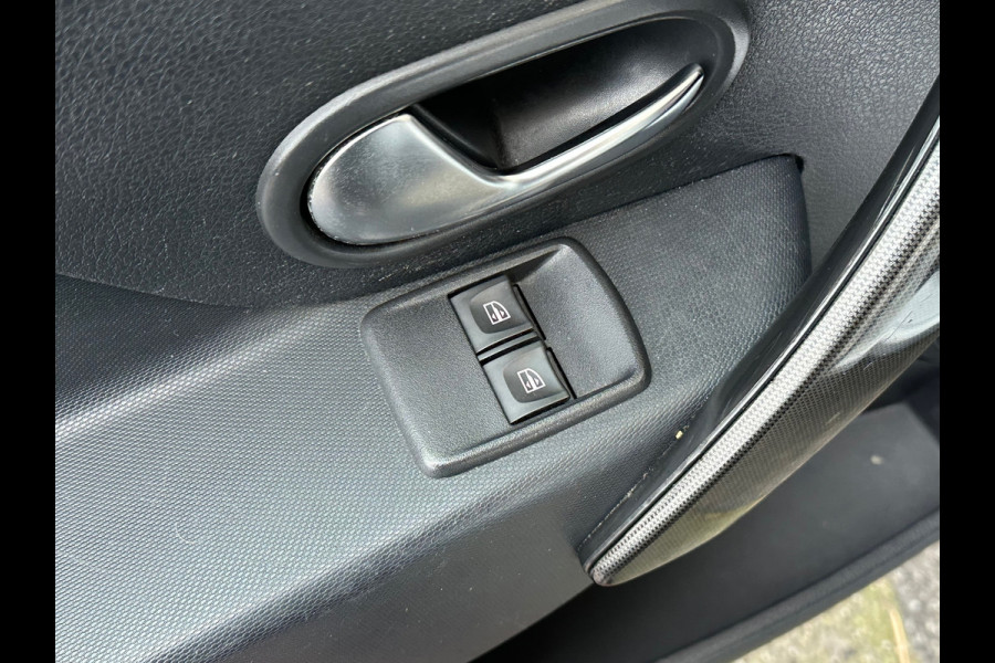 Dacia Logan MCV 0.9 TCe Stepway Navi Airco Camera PDC