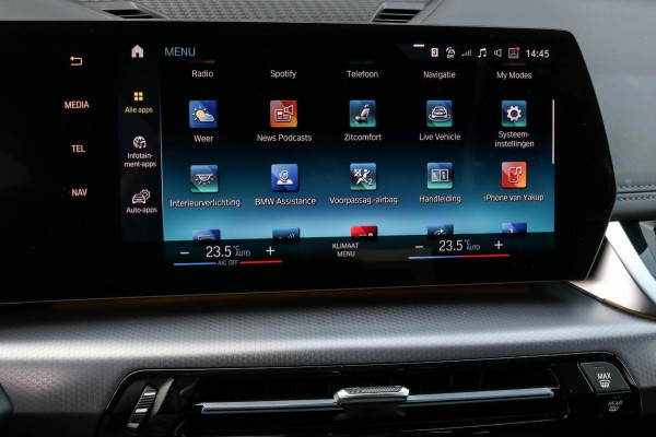 BMW X1 SDrive20i M-Sport - 360 CAMERA - HEAD UP - SFEERVERLICHTING - CARPLAY - ADAPTIVE CRUISE - DEALEAR ONDERHOUDEN - 2.0i