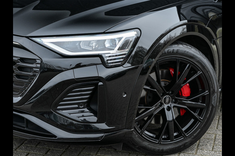 Audi Q8 e-tron 50 quattro S Edition 95 kWh · NL-auto · Panoramadak · RS-seats Memory seats · Leder · Adaptive cruise · Keyless · Stuurverwarmin