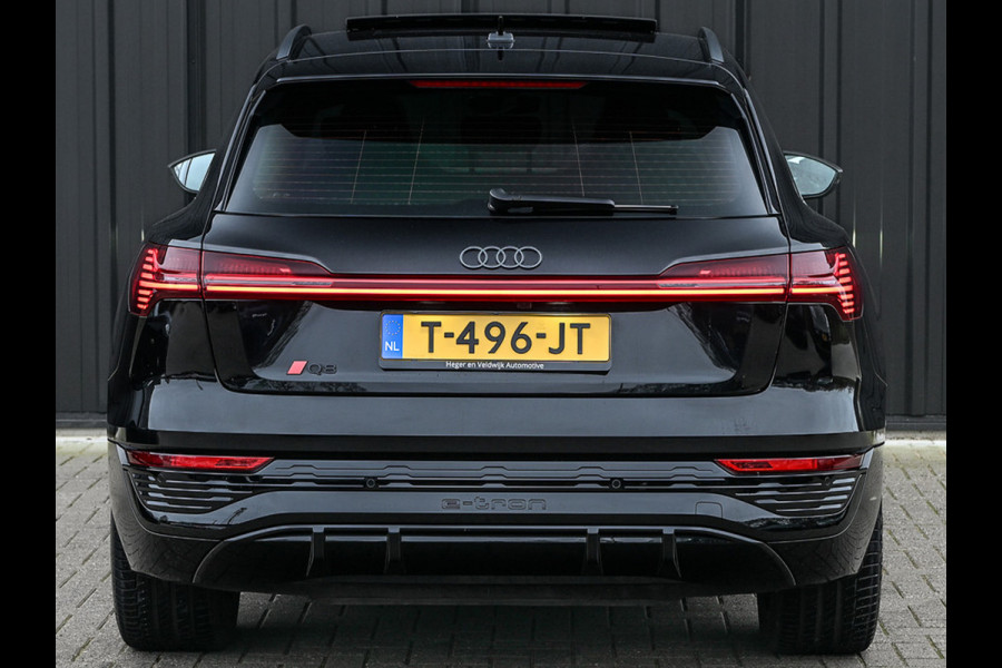 Audi Q8 e-tron 50 quattro S Edition 95 kWh · NL-auto · Panoramadak · RS-seats Memory seats · Leder · Adaptive cruise · Keyless · Stuurverwarmin