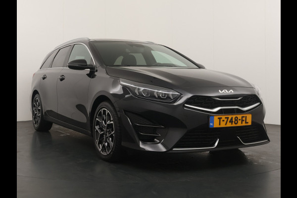 Kia Ceed Sportswagon Automaat 1.5 T-GDi GT-Line Automaat - Automatische achterklep - Schuif/Kantel dak - Apple Carplay/Android Auto - Adaptive cruise control - Keyless entry - Fabrieksgarantie t/m 30-06-2030