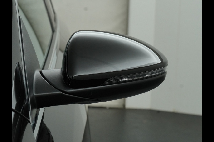 Kia Ceed Sportswagon Automaat 1.5 T-GDi GT-Line Automaat - Automatische achterklep - Schuif/Kantel dak - Apple Carplay/Android Auto - Adaptive cruise control - Keyless entry - Fabrieksgarantie t/m 30-06-2030