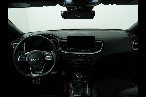 Kia Ceed Sportswagon Automaat 1.5 T-GDi GT-Line Automaat - Automatische achterklep - Schuif/Kantel dak - Apple Carplay/Android Auto - Adaptive cruise control - Keyless entry - Fabrieksgarantie t/m 30-06-2030