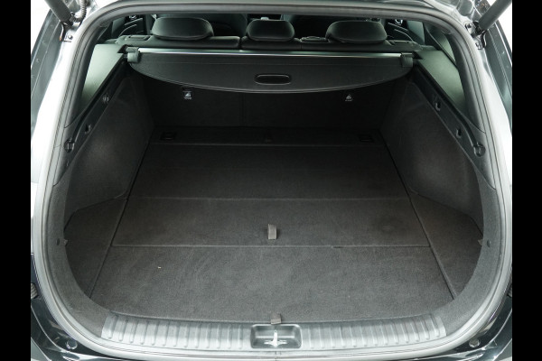 Kia Ceed Sportswagon Automaat 1.5 T-GDi GT-Line Automaat - Automatische achterklep - Schuif/Kantel dak - Apple Carplay/Android Auto - Adaptive cruise control - Keyless entry - Fabrieksgarantie t/m 30-06-2030