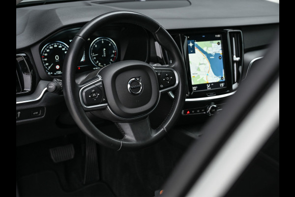 Volvo V60 2.0 D3 · NL-auto · Automaat · Parkeersensoren voor en achter · Cruise control · Led · Virtual cockpit