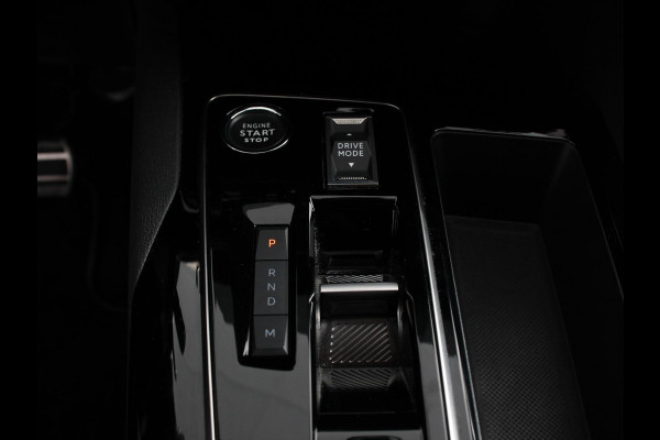 Peugeot 5008 1.2 PureTech 130pk Automaat GT Black Pack | Navigatie | Apple Carplay/Android | Achteruitrij Camera | Dab | Verwarmde voorstoelen | Electrische kofferbak