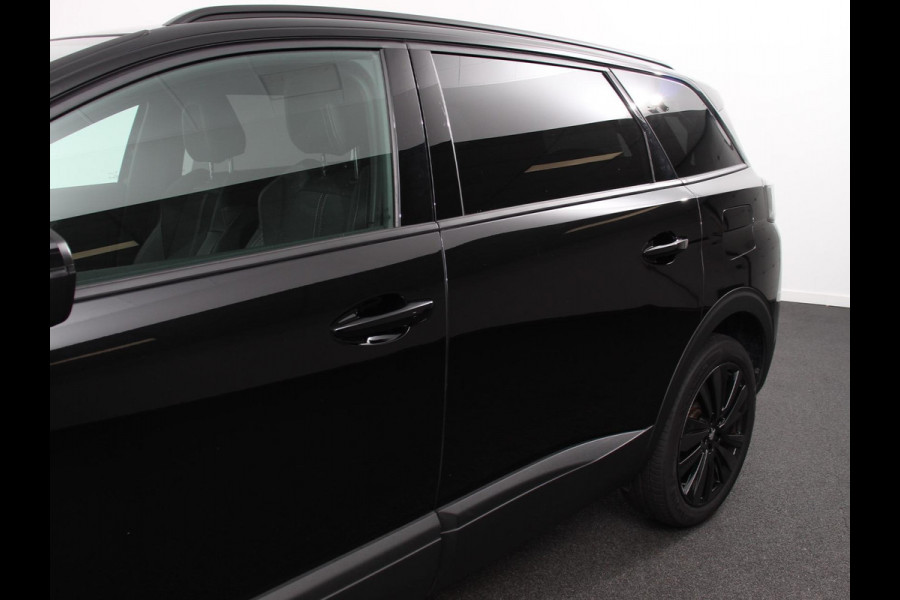 Peugeot 5008 1.2 PureTech 130pk Automaat GT Black Pack | Navigatie | Apple Carplay/Android | Achteruitrij Camera | Dab | Verwarmde voorstoelen | Electrische kofferbak