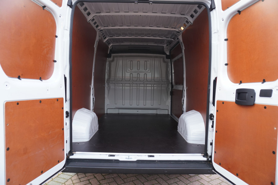 Opel Movano 2.2D 140PK L2H2 nr. V050 | Airco | Cruise | Camera | Navi | Betimmering