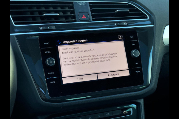 Volkswagen Tiguan 1.5 TSI Comfortline Business | Navi, ACC, Pano, Carplay/Android, Clima, Trekhaak | Dealeronderhouden | NAP |