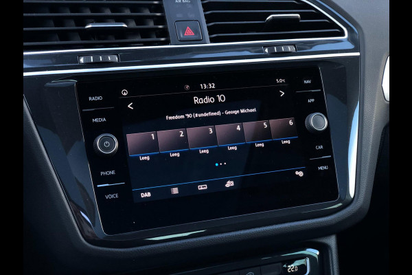 Volkswagen Tiguan 1.5 TSI Comfortline Business | Navi, ACC, Pano, Carplay/Android, Clima, Trekhaak | Dealeronderhouden | NAP |