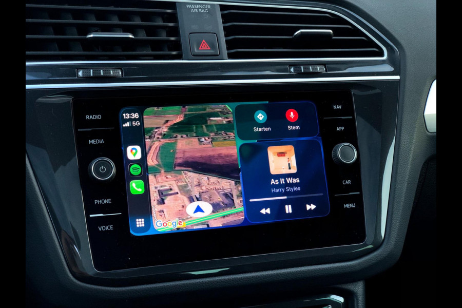 Volkswagen Tiguan 1.5 TSI Comfortline Business | Navi, ACC, Pano, Carplay/Android, Clima, Trekhaak | Dealeronderhouden | NAP |