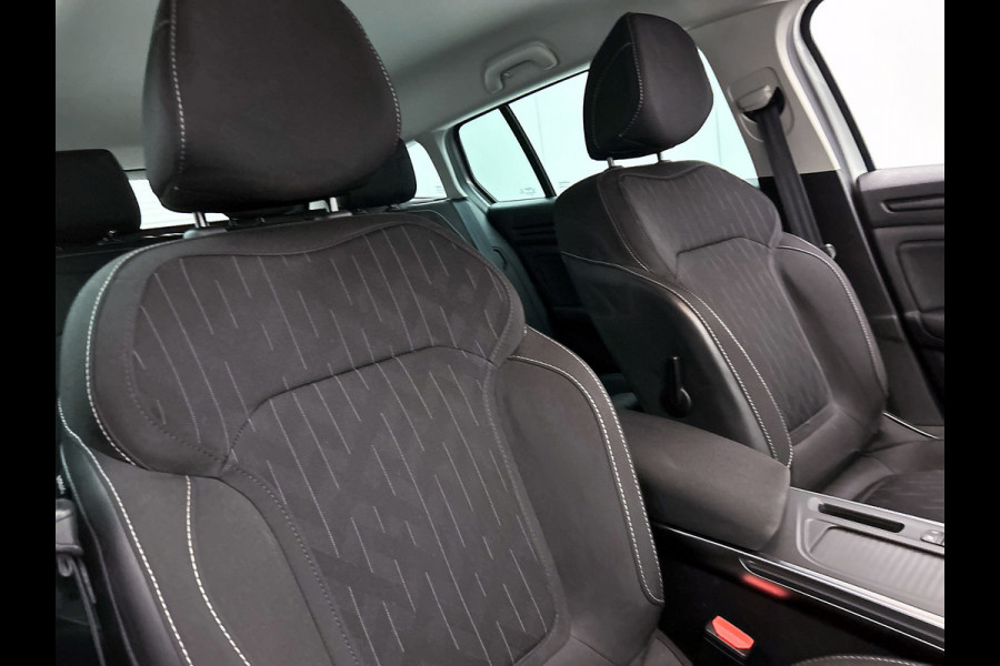 Renault Mégane Estate 1.3 TCe Limited(Goed OnderH, Navi, Camera, StoelV, Parkeersensoren V+A, Etc)