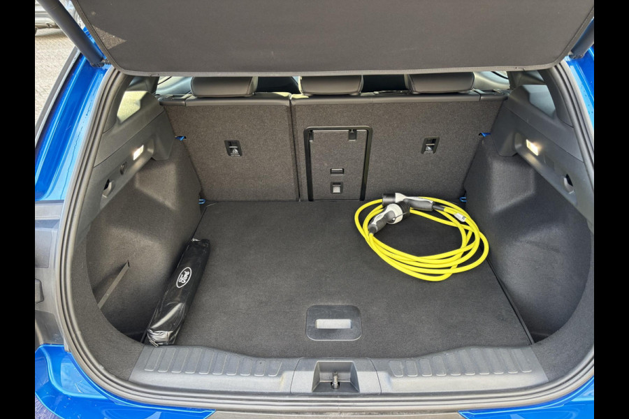 Ford Explorer Premium Extended Range RWD 77 kWh 286pk | Driver Assistance Pack | 21 inch Licht metalen Velgen