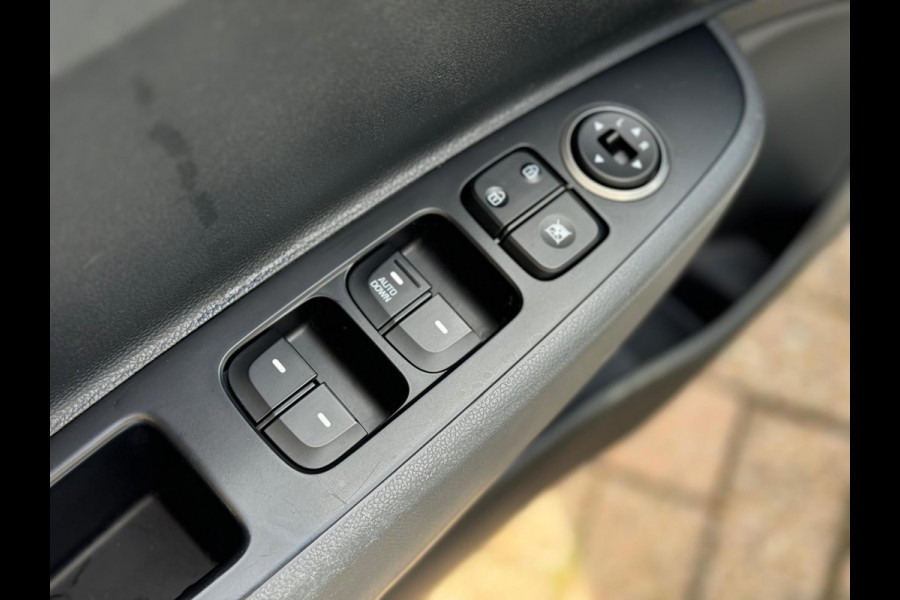 Hyundai i10 1.0i Comfort 2018 WIT 5drs AIRCO Elektr APK NAP!