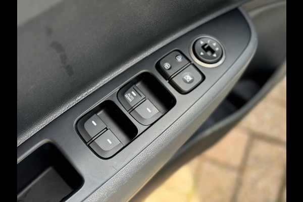 Hyundai i10 1.0i Comfort 2018 WIT 5drs AIRCO Elektr APK NAP!