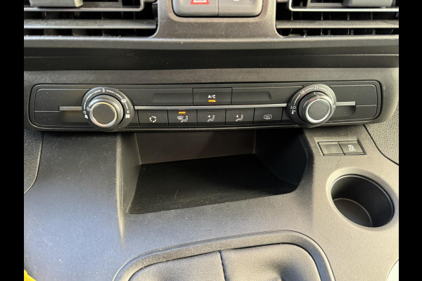 Citroën Berlingo 1.2 PureTech Live Airco Cruise control Bluetooth DAB+ Elektrische ramen Verkeersbord detectie
